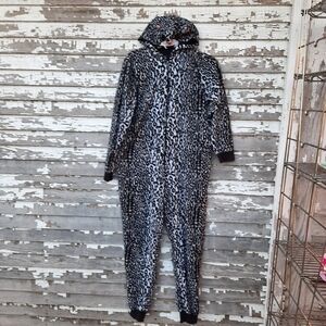 🌟 Nick & Nora Cheetah Pajamas Womens size small Footless onesie PJs Costum…